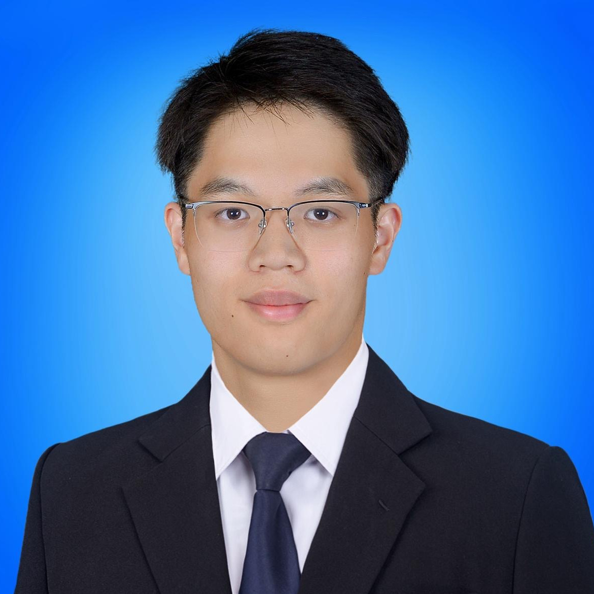 Mr Tharaphot “Data” Photpipat